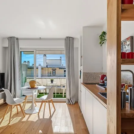 Centre Dernier Etage 2 Pièces