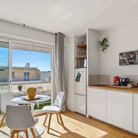 Centre Dernier Etage 2 Pièces